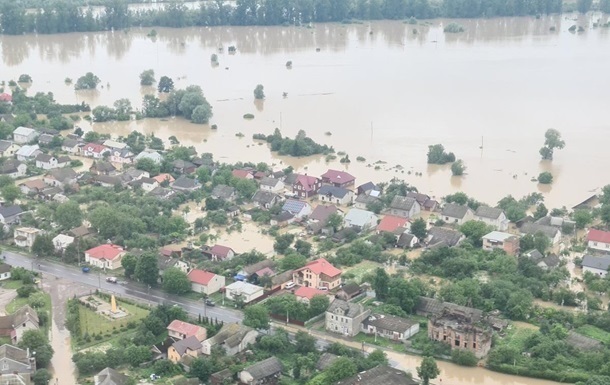 Британия окажет финансовую помощь пострадавшим от паводка украинцам