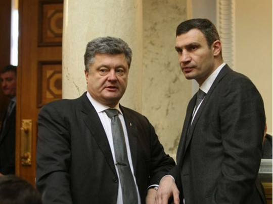 Партия Порошенко лидирует в Киеве. Что делать Кличко?
